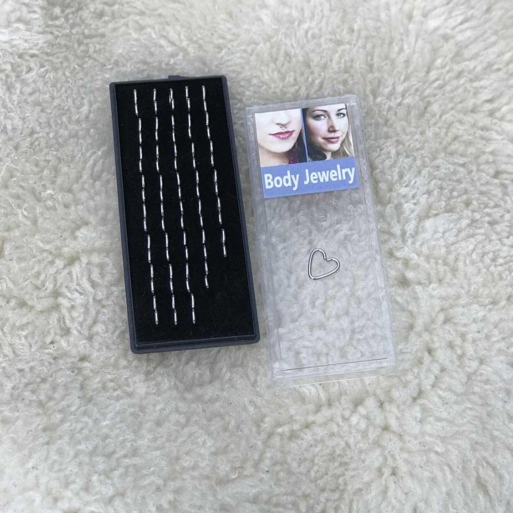 BNIB HEART SHAPED BODY JEWELRY